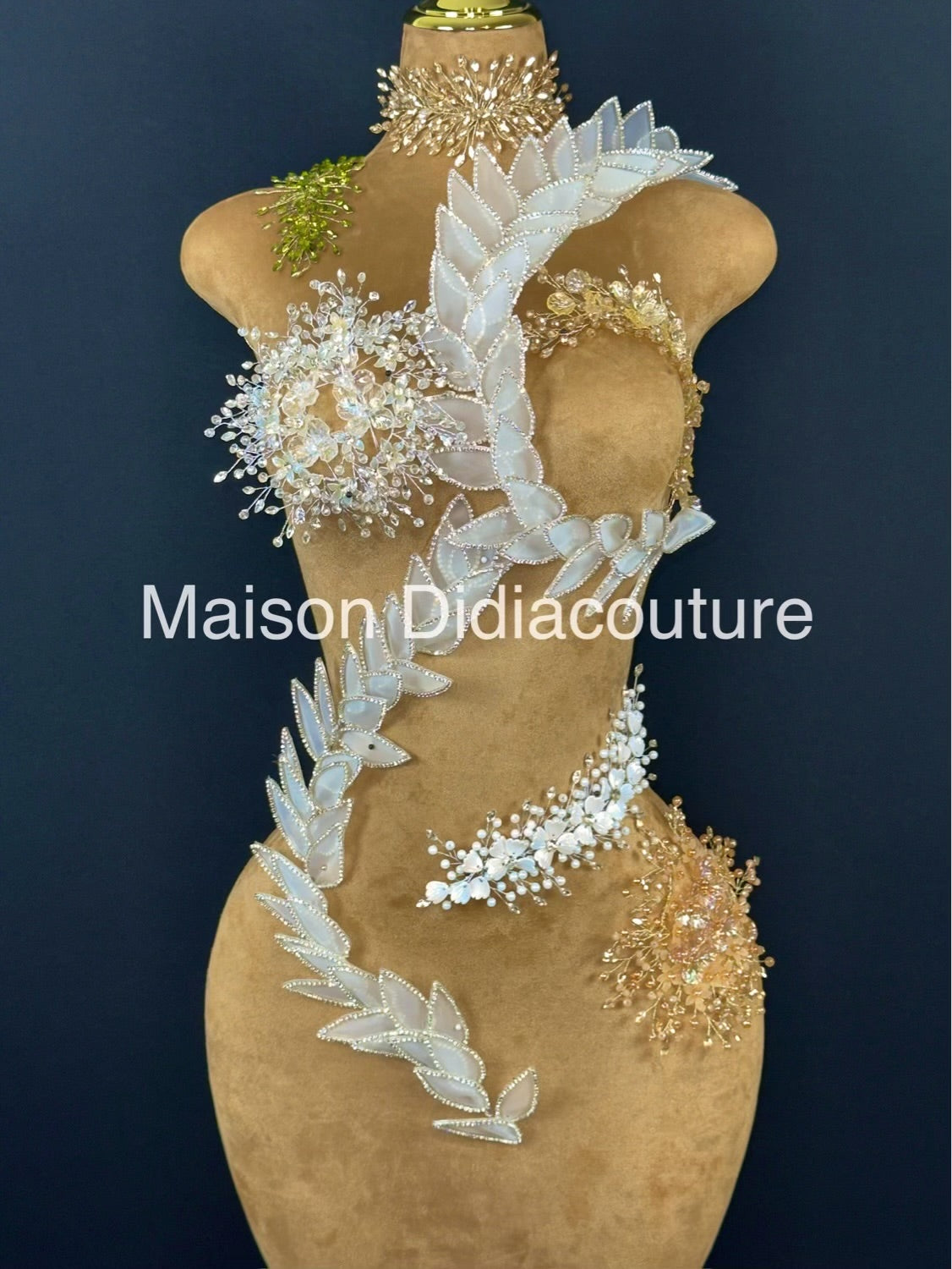 Pétales strass embellissement
