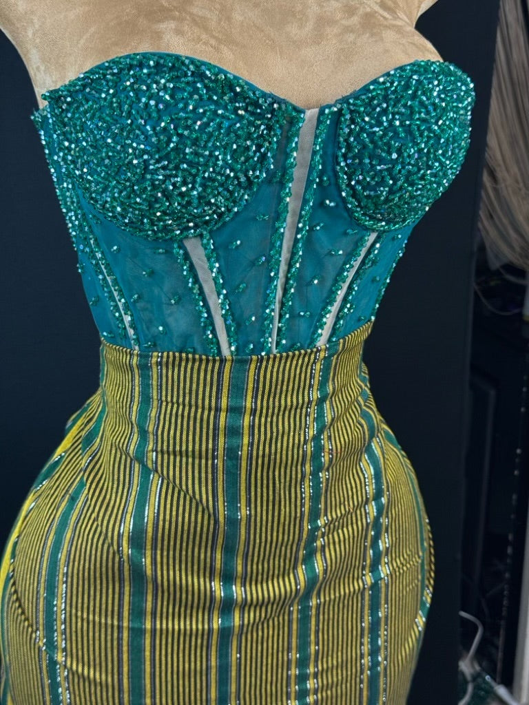 Corset de couture  – Prêt à l’emploi