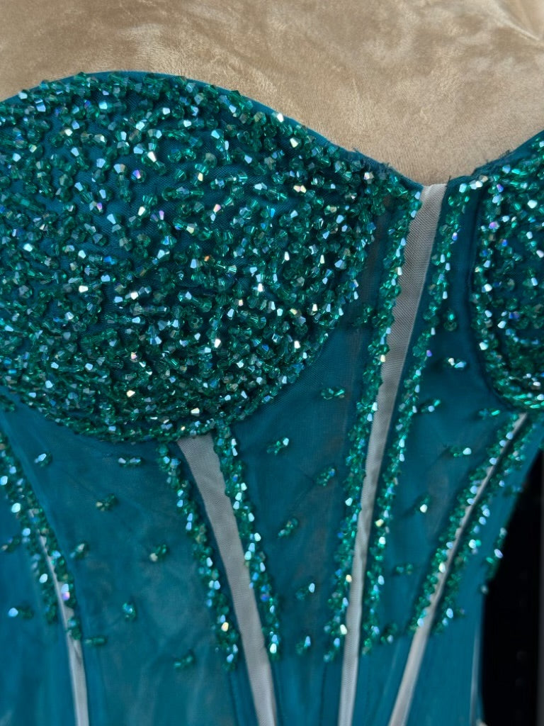 Corset de couture  – Prêt à l’emploi