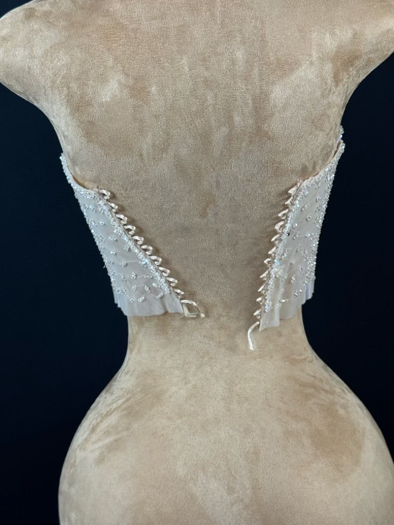 Corset de couture  – Prêt à l’emploi