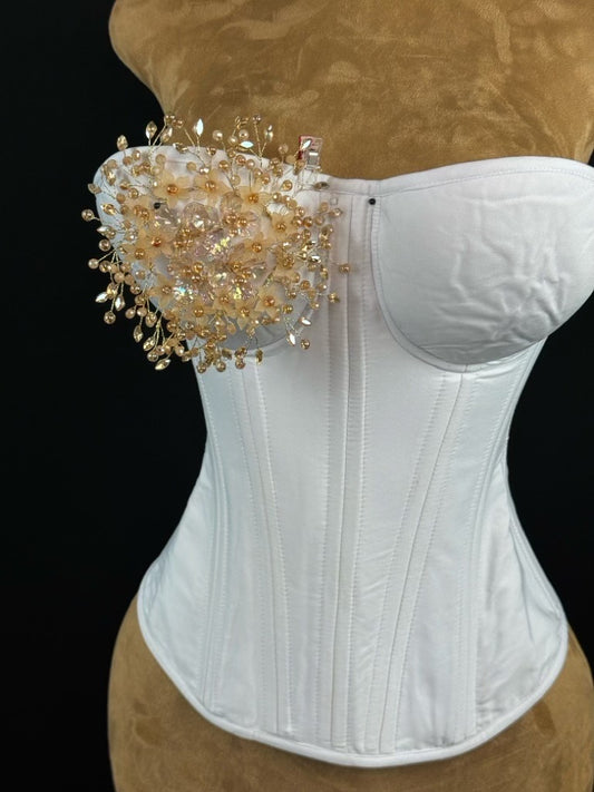 Corset de couture  – Prêt à l’emploi
