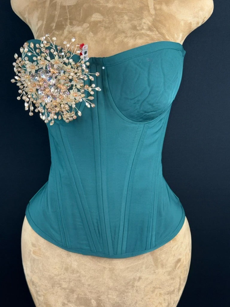 Corset de couture  – Prêt à l’emploi