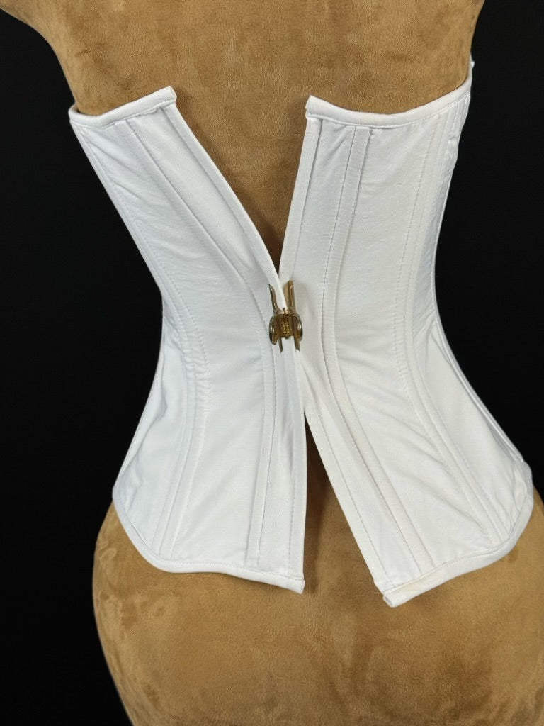 Corset de couture  – Prêt à l’emploi